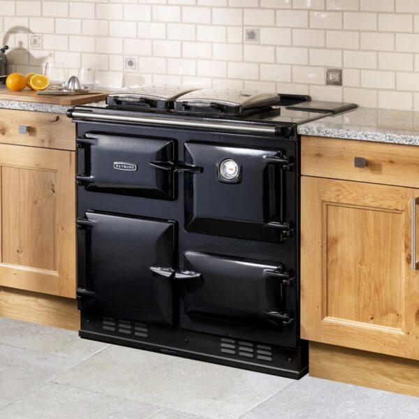 Rayburn 600 Series - Oil - 680KCD range cooker in Black - Lifestyle Image