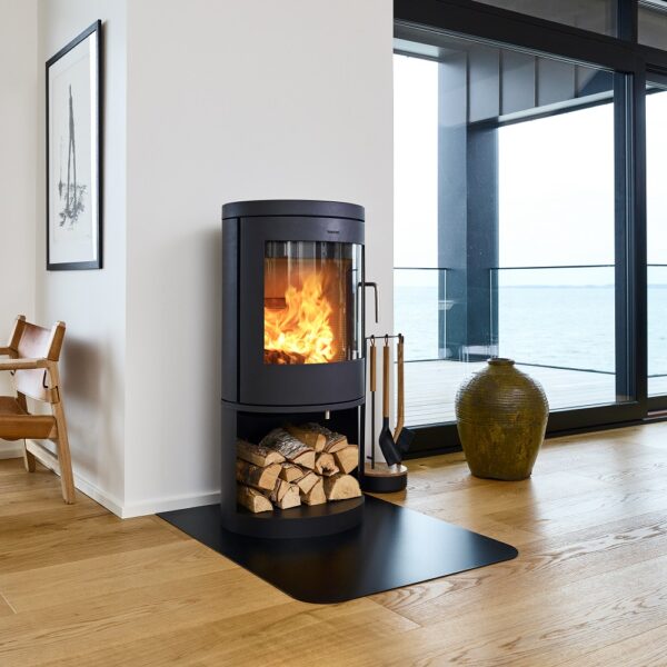 Morso 8643 Wood-Burning Stove - Freestanding Lifestyle Image in Modern Home