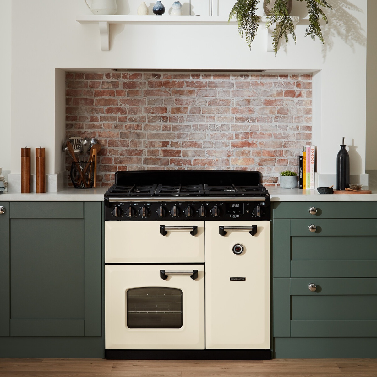 RangemasterClassicDeluxe90NGC-DF-PaleCreamChrome-Lifestyle Rangemaster Classic Deluxe 90 Next-Generation Range Cooker - Pale Cream with Chrome Trim - Dual Fuel - Lifestyle Image