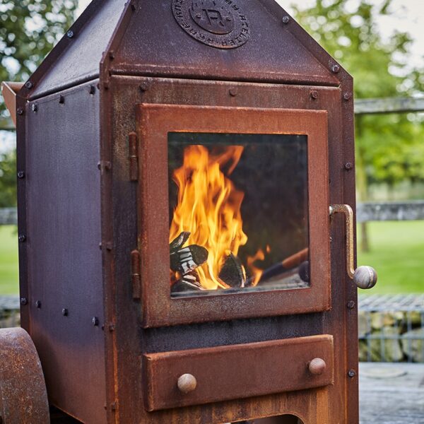 RB73 Bijuga Outdoor Stove Firebox Lifestyle Image