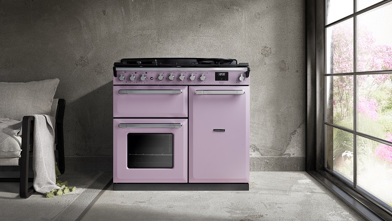 Rangemaster Estel Deluxe 100 in Heather with Chrome Trim - Landscape Lifestyle Image